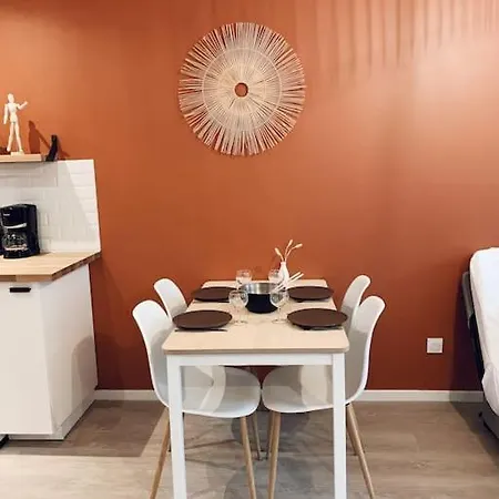 Apartmán Vermeille: Terrasse Calme Au Coeur Du Village *